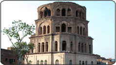 Satkhanda / Naukhanda